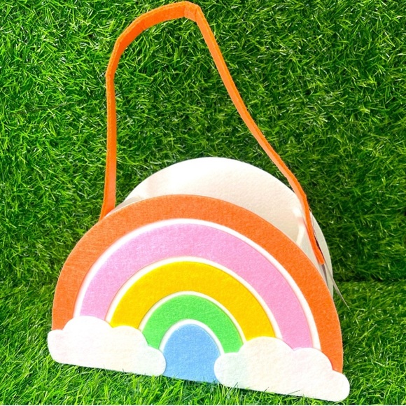 NWT Target Bullseye Spritz Rainbow Felt Basket - Picture 1 of 6